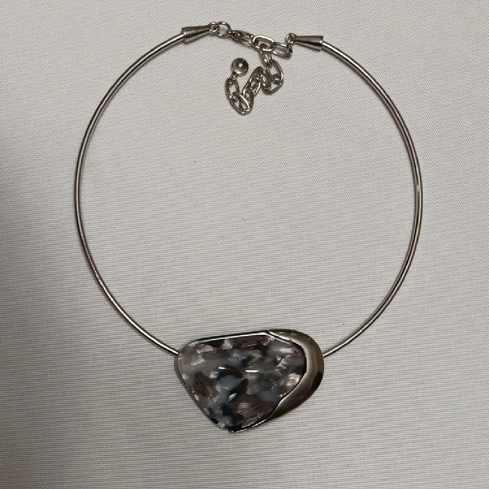 Elegant Silver Necklace with Abstract Pendant